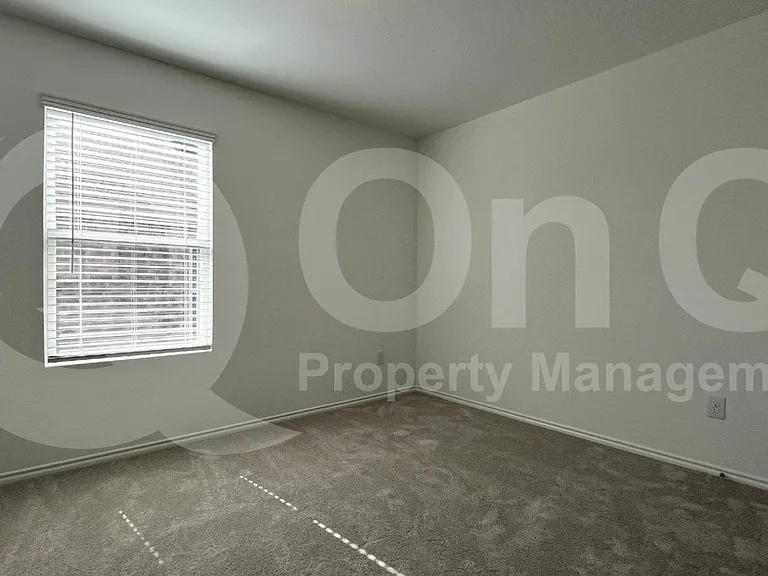 882 Breakwater Dr — Photo 17