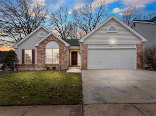 4517 Forder Oaks Dr, Saint Louis, MO 63129