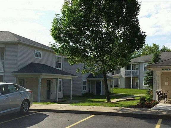 2nd image of 5570 S Park Ave