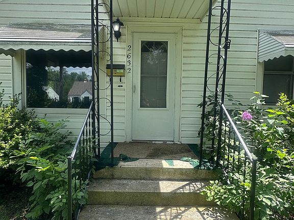 2nd image of 2632 W Lincoln St