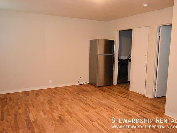4th image of 942 E 18th Ave APT 1