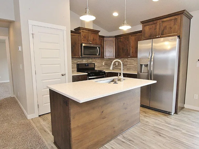 302 Rio Grande Ct — Photo 6