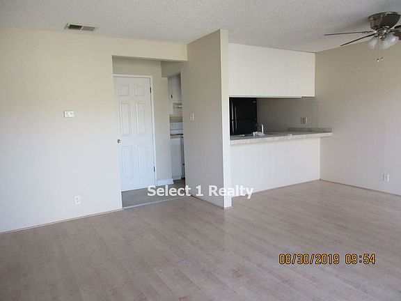 4th image of 2607 Fairmont Ln
