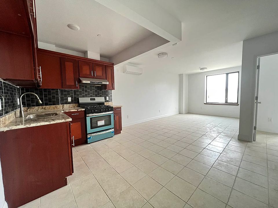1st image of 30-63 31st St #504