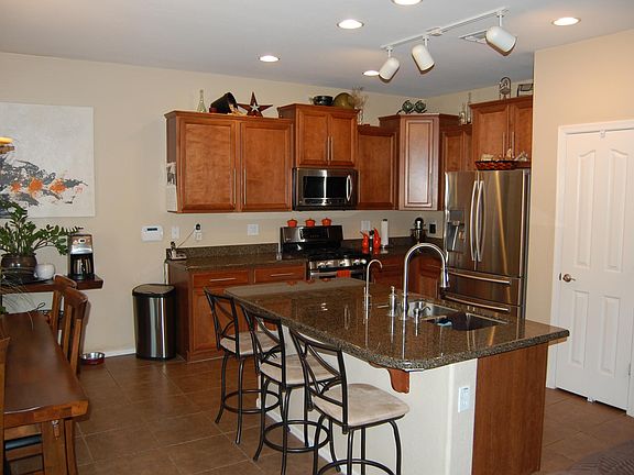4th image of 1235 E Macaw Dr