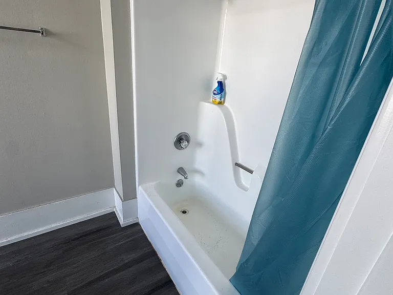 420 Roane St #7 — Photo 4