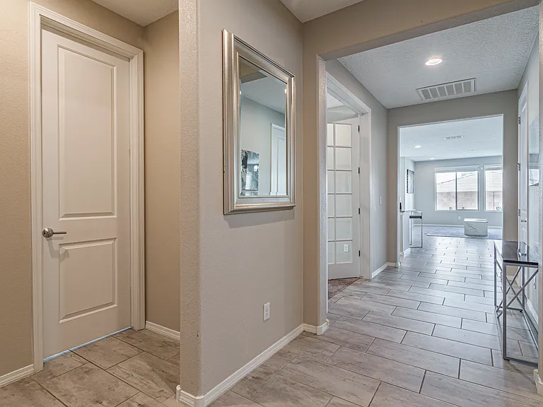 11439 Manzano Vista Ave SE — Photo 7