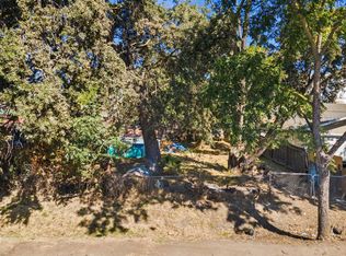 1895 W Main St, Stockton, CA 95203