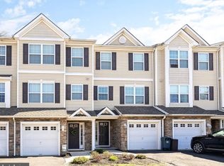 21 Lumber Ln, Mount Ephraim, NJ 08059