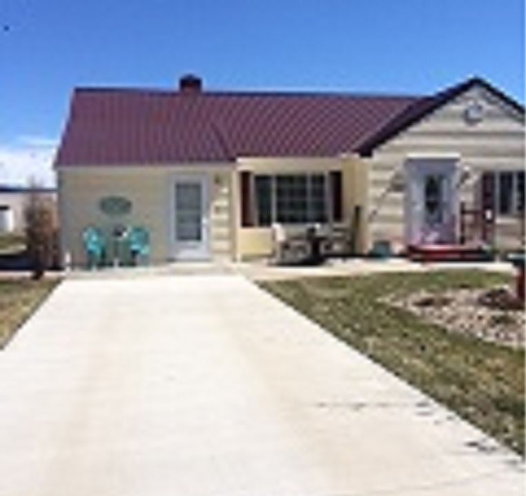 1st image of 1400 Main Ave