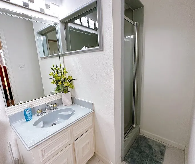 3903 Delano St — Photo 20