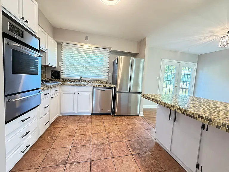 1030 Lakemont Rd — Photo 9