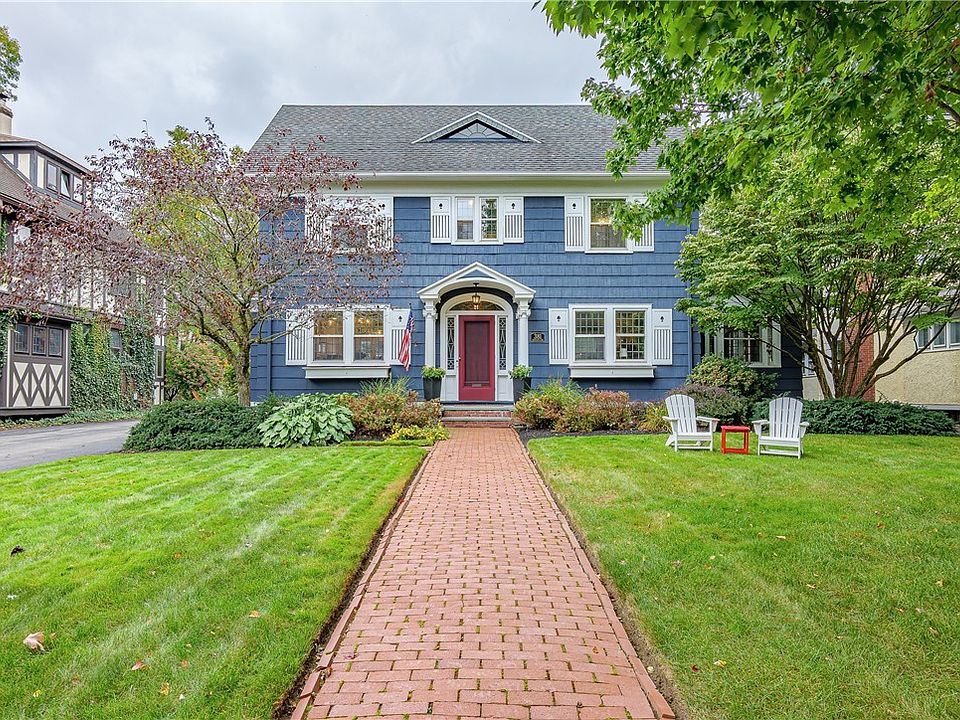 1st image of 381 Beresford Rd