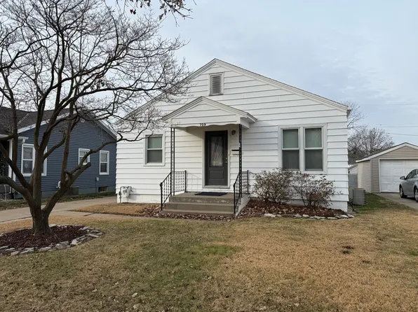 709 N 27th St, Quincy, IL 62301