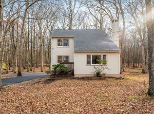 210 Clubhouse Dr, East Stroudsburg, PA 18302