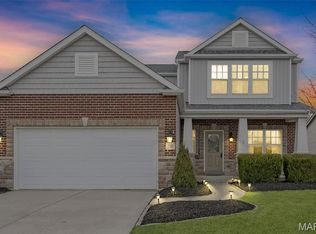 238 Thorn Brook Dr, O'Fallon, MO 63366