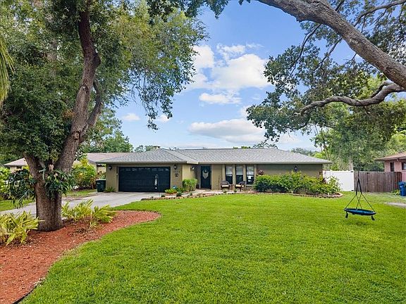 2nd image of 4346 MEADOWLAND CIRCLE