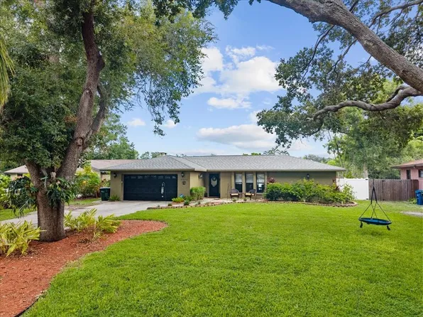 4346 Meadowland Cir, Sarasota, FL 34233