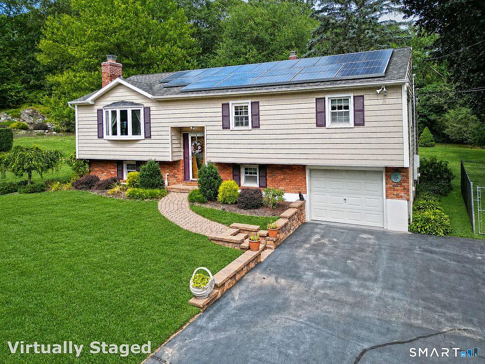 1st image of 30 Lakeview Drive