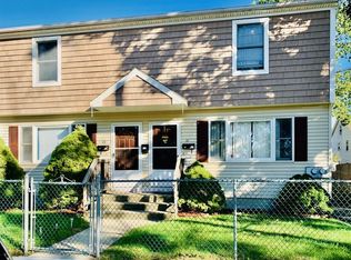 11-15 Bevier St, Springfield, MA 01107
