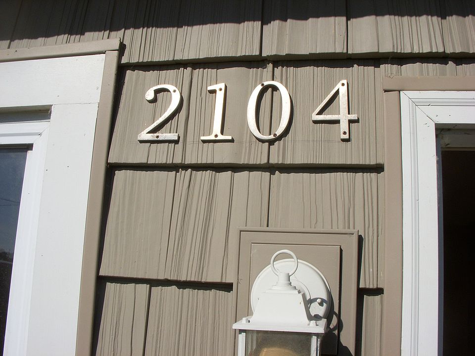1st image of 2104 Emerson Ave