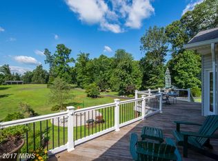 11425 Popes Head Rd, Fairfax, VA 22030