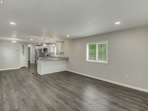 2nd image of 5885 NE Jacobson St Unit 51