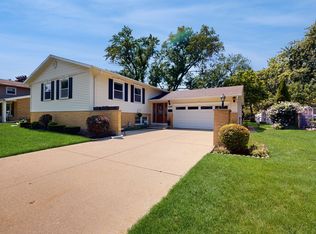 904 N Hemlock Ln, Mount Prospect, IL