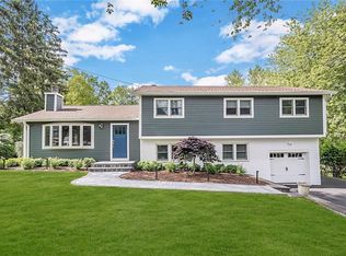 351 Smith Rd, Yorktown Heights, NY 10598