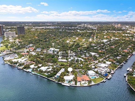 3rd image of 1161 Belle Meade Island Dr