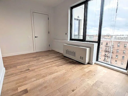 Rented by Artur Gutman, LREB | media 44