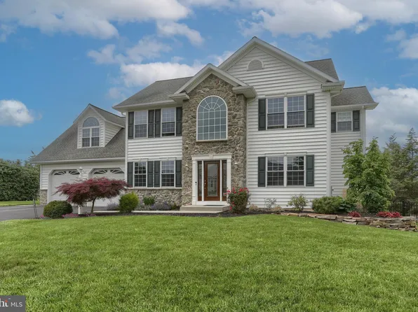 395 Olde Meadow Ln #L-0158, Lebanon, PA 17042