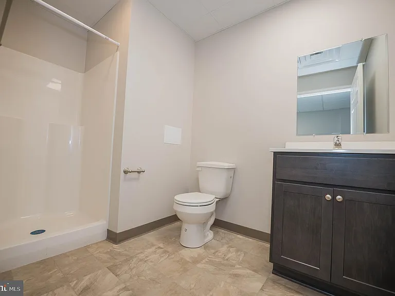 123 Bateman St #4-412A — Photo 37