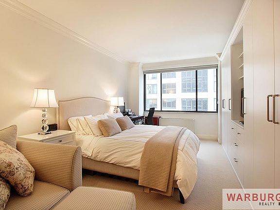3rd image of 40 E 80th St APT 4B