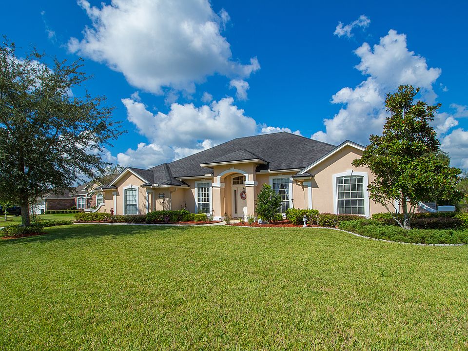 1st image of 1542 Royal County Dr