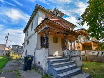 3244 Helen St, Detroit, MI, 48207