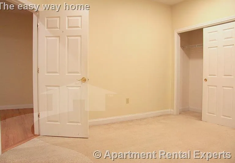 460 Green St #3 — Photo 14