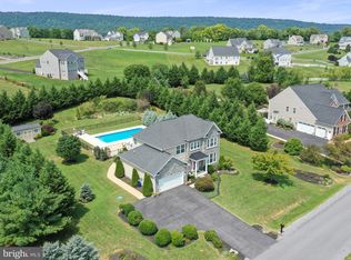 63 Holland Dr, Martinsburg, WV 25403