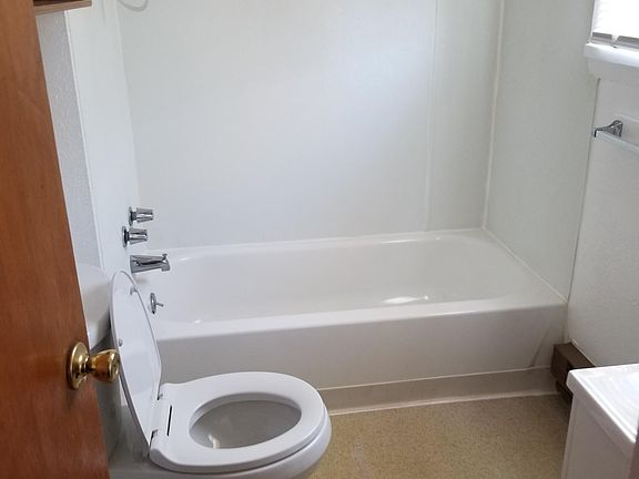 5th image of 2716 6th Avenue Ln #4