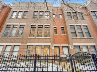 816 W 15th Pl, Chicago, IL 60608