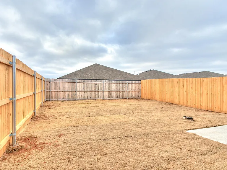 930 Chase Ln — Photo 36