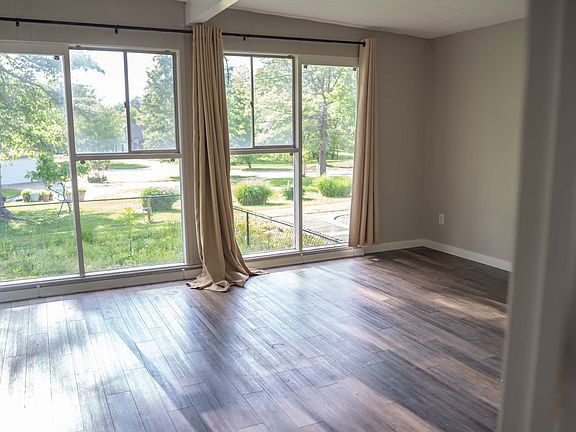 4th image of 2581 Fairlane Dr
