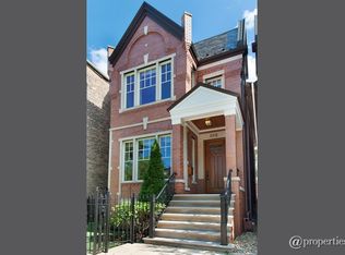 1931 W Melrose St, Chicago, IL 60657