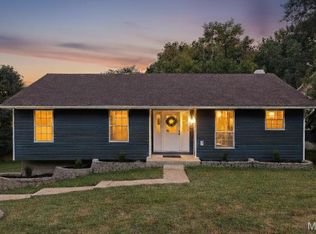 2108 S Oaks Dr, Barnhart, MO 63012
