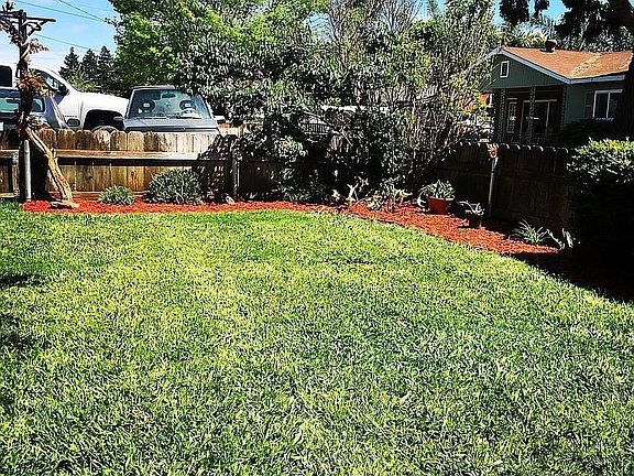 4th image of 2036 Twildo Ave