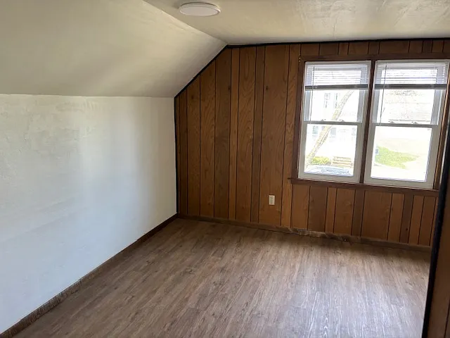 810 S Algoma St #B — Photo 2