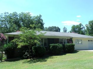 220 Lane Garrett Dr NW, Arab, AL 35016