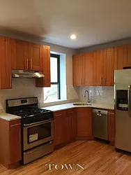 Rented by Meredith L Weise LREB