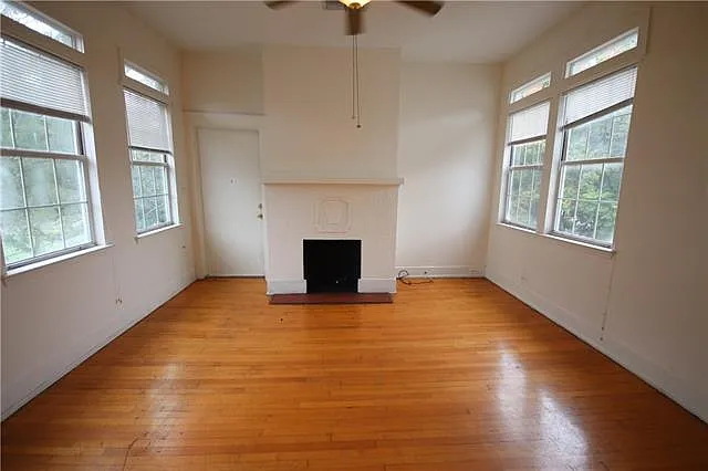 2 bed, 1.5 bath, 1100 sqft, $1,500 — Photo 2