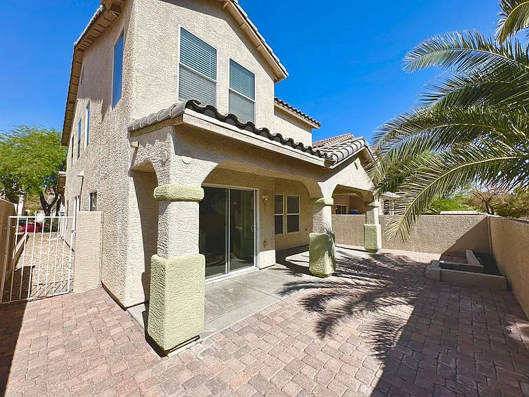 11588 Vesuvio Ct — Photo 25